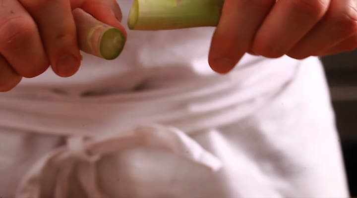 AHL_PRD_asperges_schillen.f4v