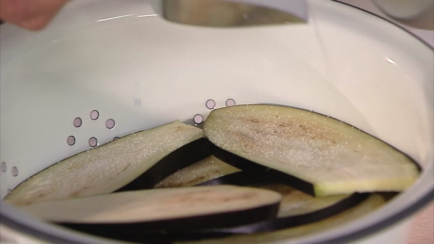 Melanzana a la parmigiana stap 2