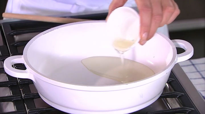 Spinaziecurry met kaas en naanbrood stap 3