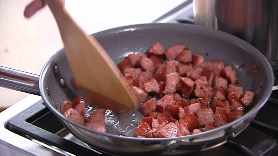 Zuurkoolstamppot met rookworst croutons stap 4