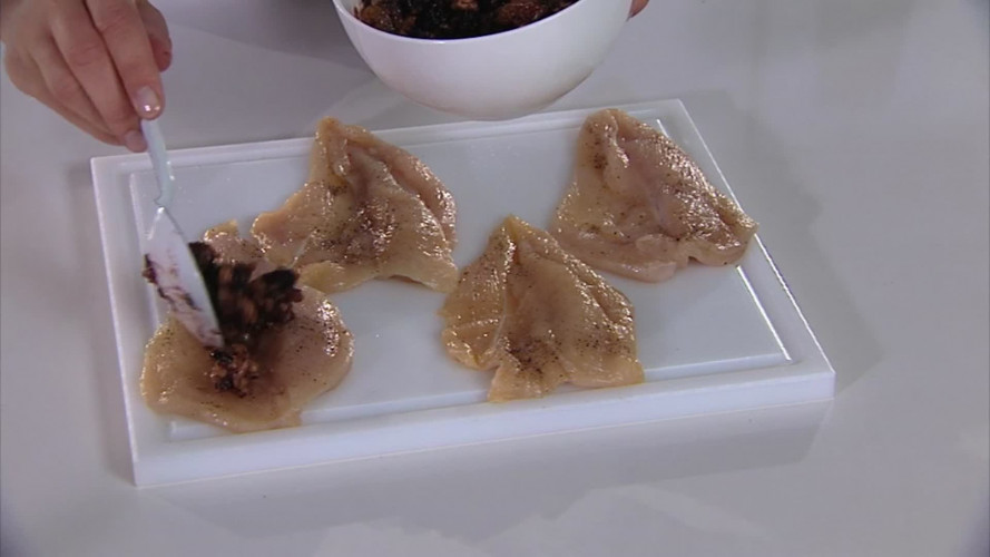 Gevulde kipfilet met rozijnen stap 6