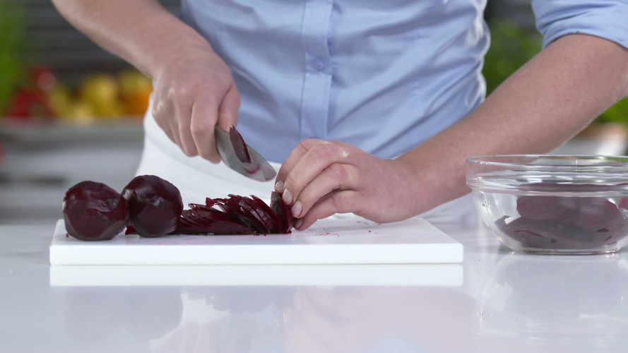 Bietensalade met geitenkaas en hazelnoten stap 1