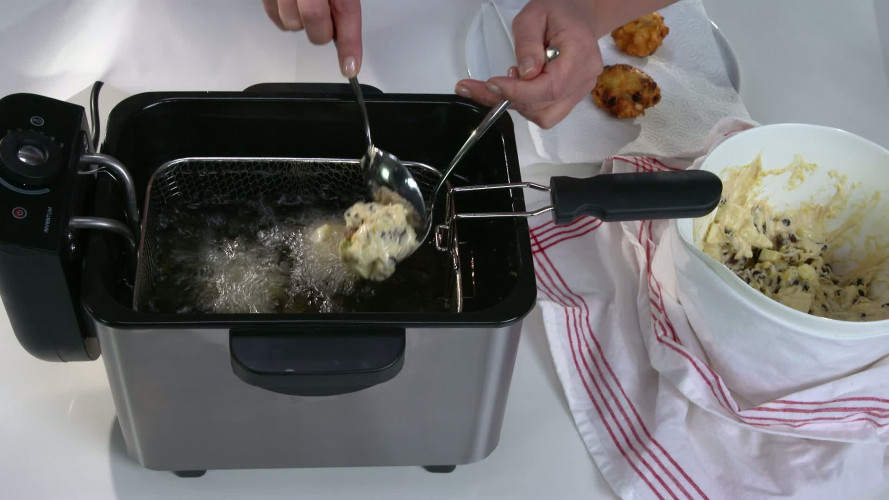 Gevulde oliebollen stap 6