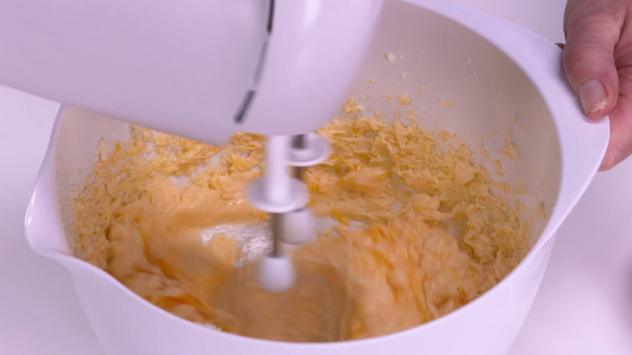 Kitkat-M&M-taart stap 6