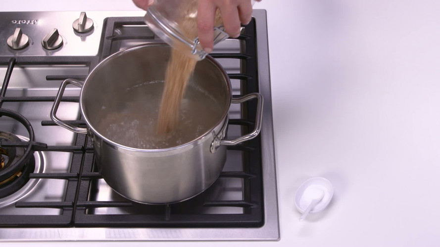 Thaise vissaté met rijst stap 1