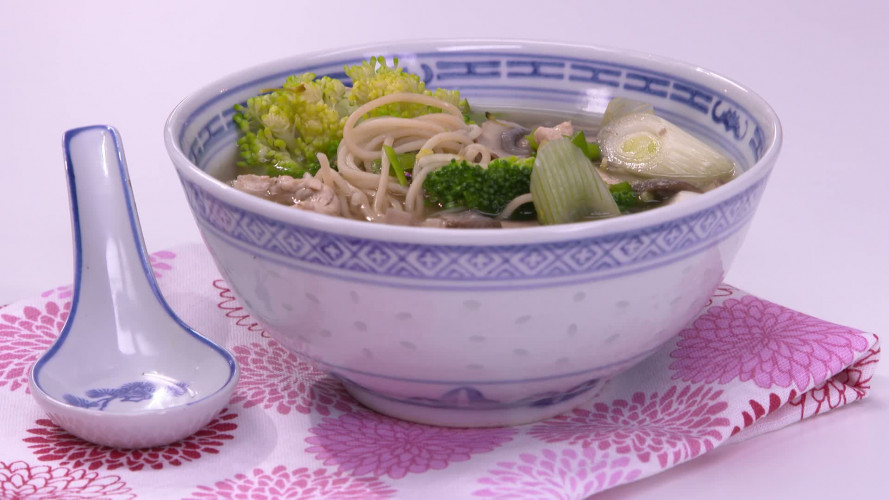 Oosterse soep met champignons en broccoli stap 7