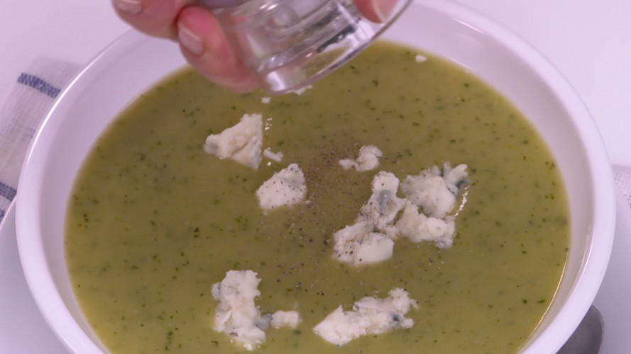 Italiaans getinte courgettesoep stap 06