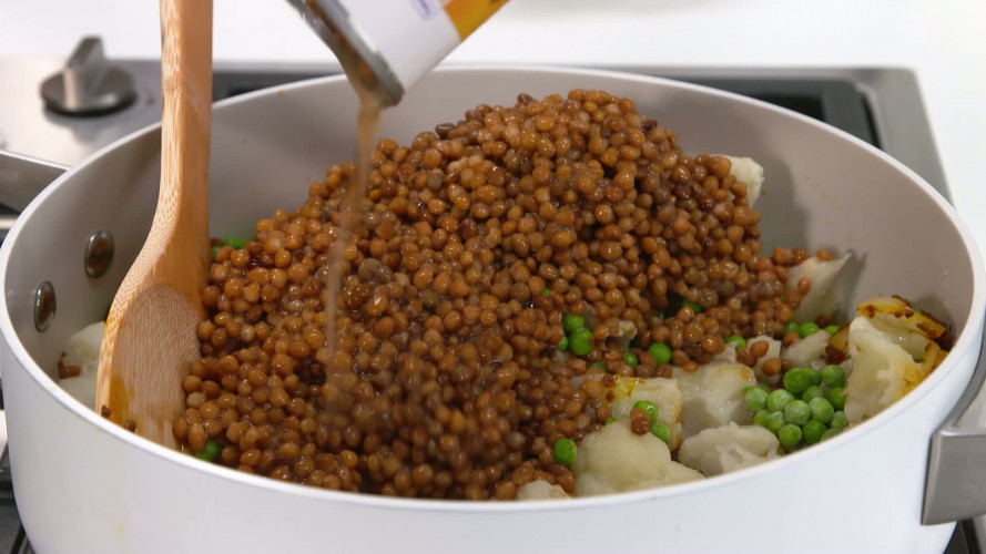 Linzencurry met pappadums stap 3
