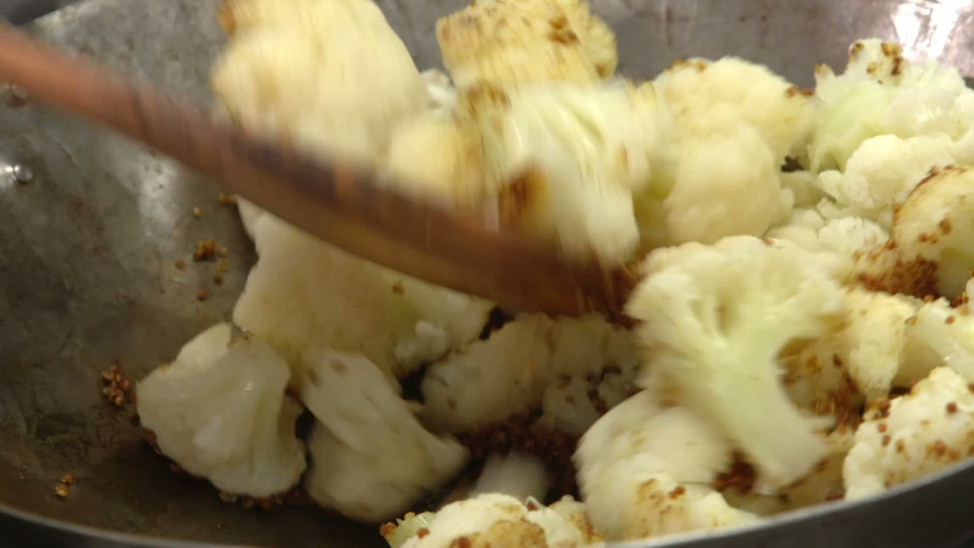 Indiase broodsalade R951538 stap 04.mp4