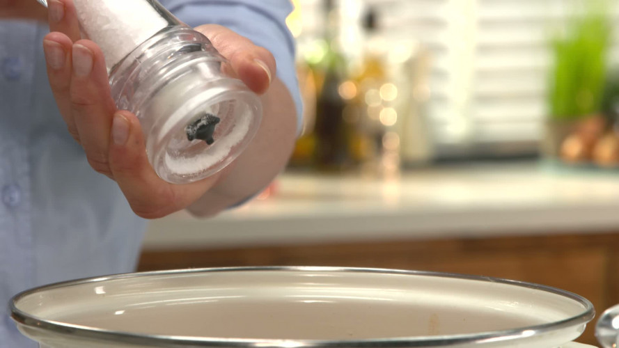 Spaanse maaltijdsoep met chorizo R911246 stap 04.mp4