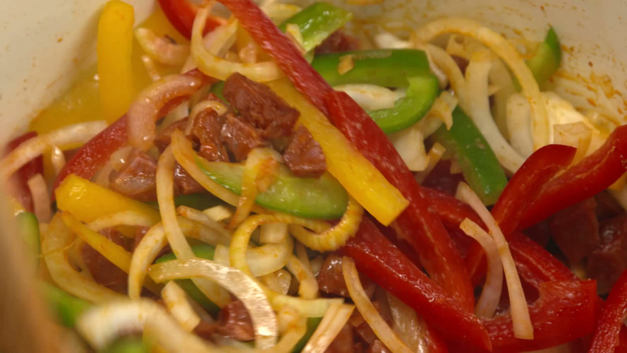 Spaanse maaltijdsoep met chorizo