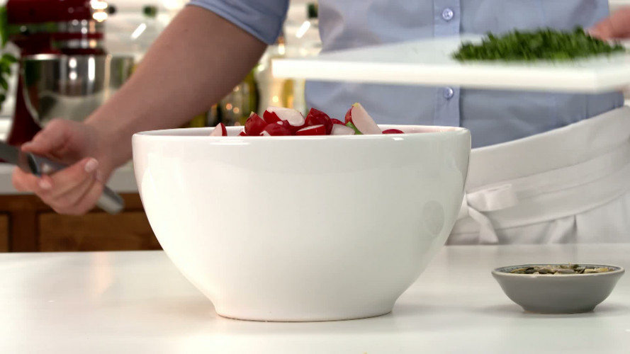 Couscous met pittenmix R830986 stap 06.mp4