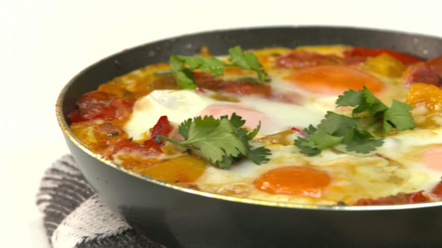 Yotam Ottolenghi's shakshuka R931346 stap 10.mp4