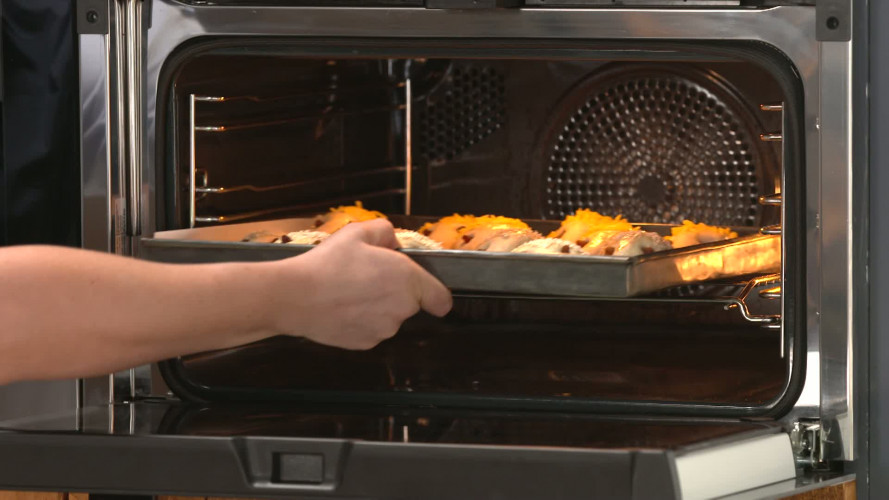 Broodegeltjes met sesam of kaas R502256 stap 06.mp4