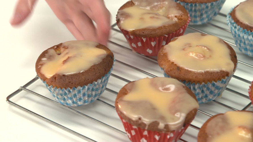 Oranje-frambozencupcakes stap 12.mp4