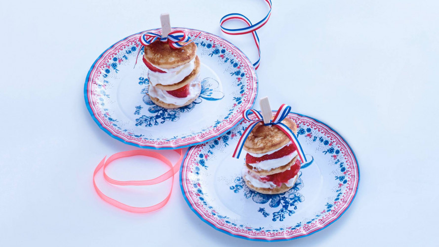 Koningstoren met poffertjes en aardbeien