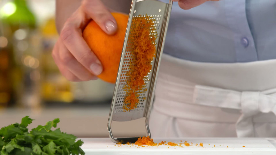 Roze Quinoa met geroosterde biet en sjalot R1021328 stap 07.mp4