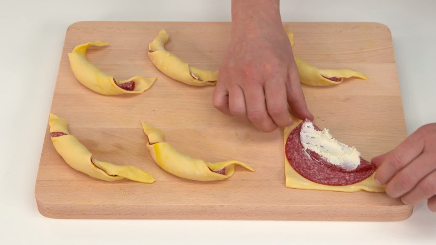 Crunchy croissants R633472 stap 05 [NEW].mp4