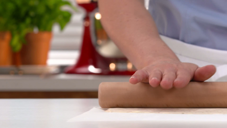 Vruchtenbrood met gedroogde bessen en noten stap 05.mp4