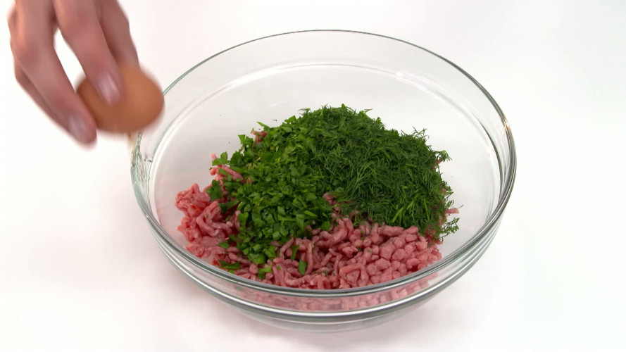 Griekse burger met kruiden & tzatziki stap 02.mp4