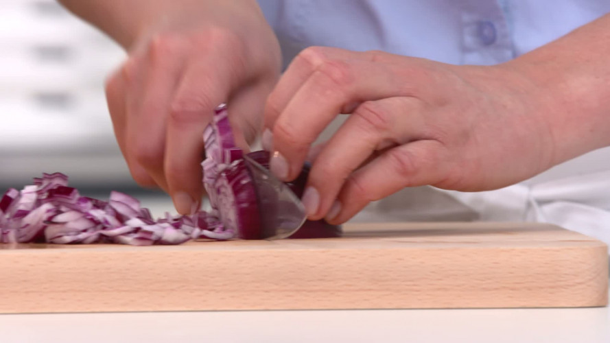 Quesadilla met tomatensalsa R568670 stap 05.mp4