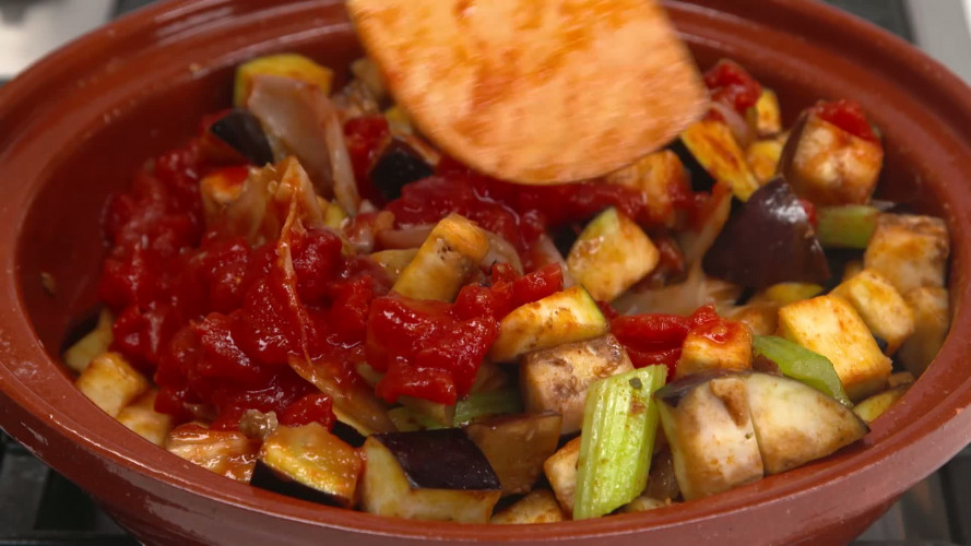 Tajine met aubergine R176374 stap 05.mp4
