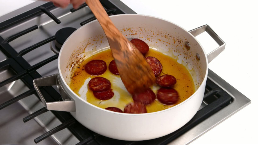 Jambalaya met chorizo en kip R900658 stap 05.mp4