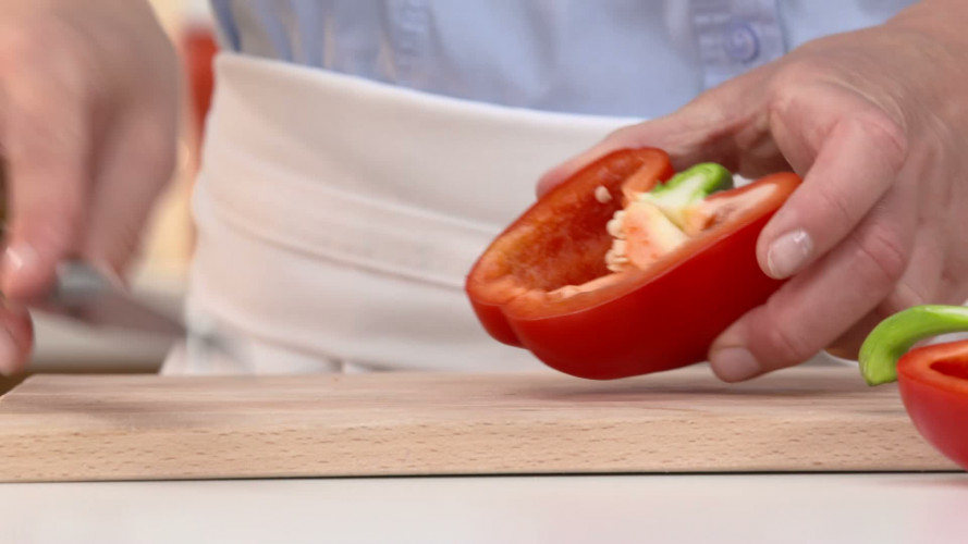 Gevulde aubergine & paprika met mediterrane bulgur stap 13.mp4