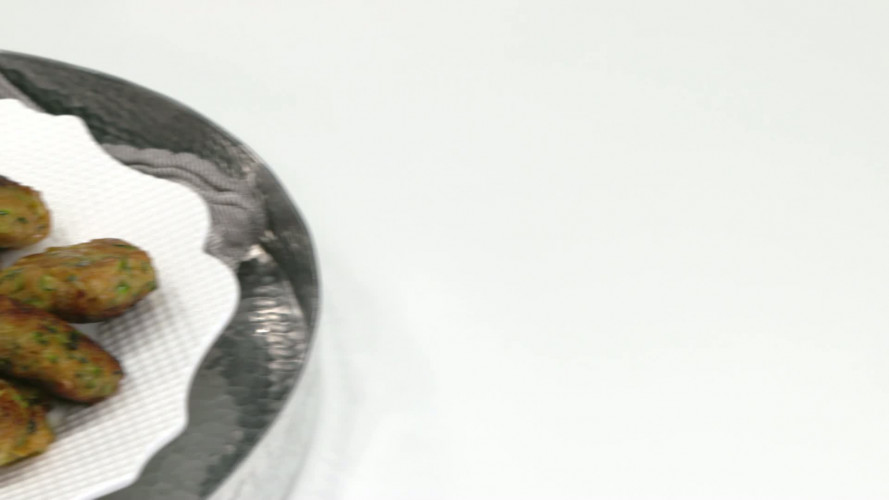 Pittige vis-courgettekoekjes stap 07.mp4