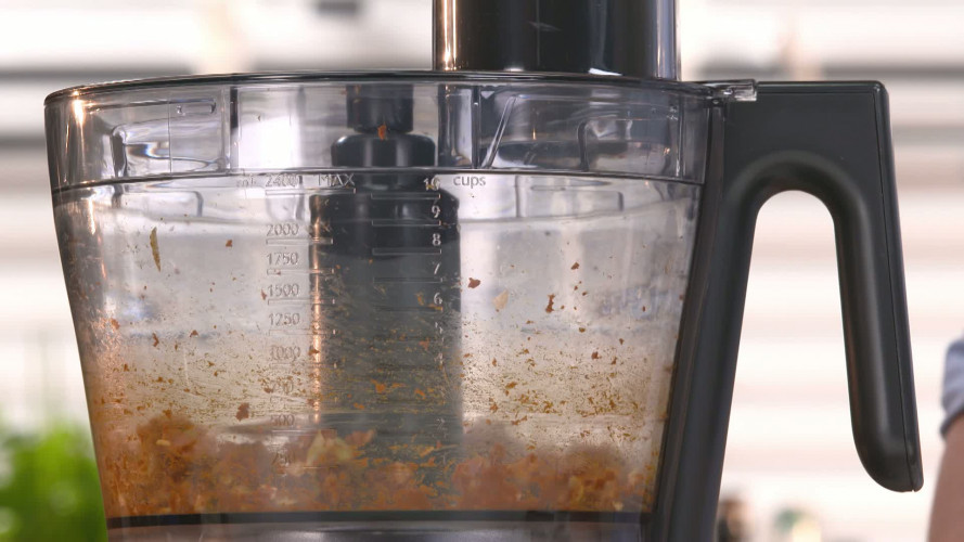 Pittige vis-courgettekoekjes stap 03.mp4