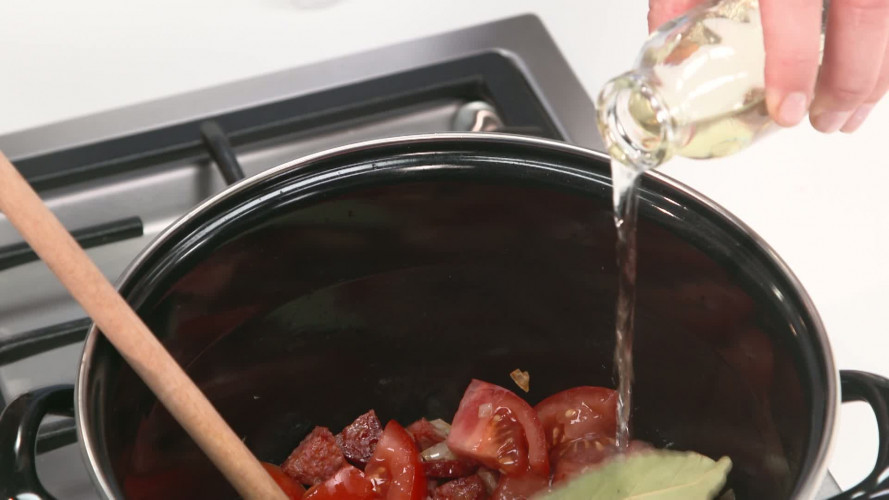 Mosselen met chorizo 668972 stap 03.mp4
