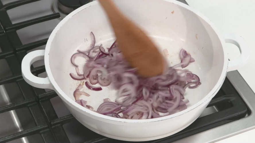 Frittata met groene asperges en snijbiet stap 02.mp4