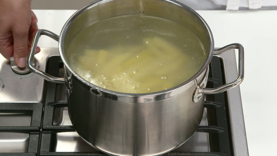 Steak frites en snelle bearnaise stap 02.mp4