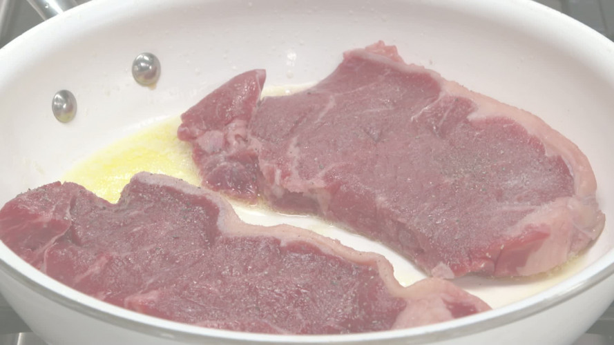 Steak frites en snelle bearnaise stap 10.mp4