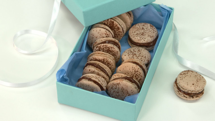 Chocolademacarons met hazelnootpasta stap 19.mp4