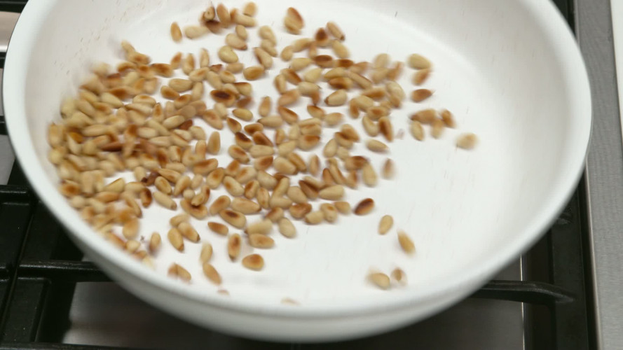 Courgette-geitenkaasquiche met munt R932830 stap 06.mp4