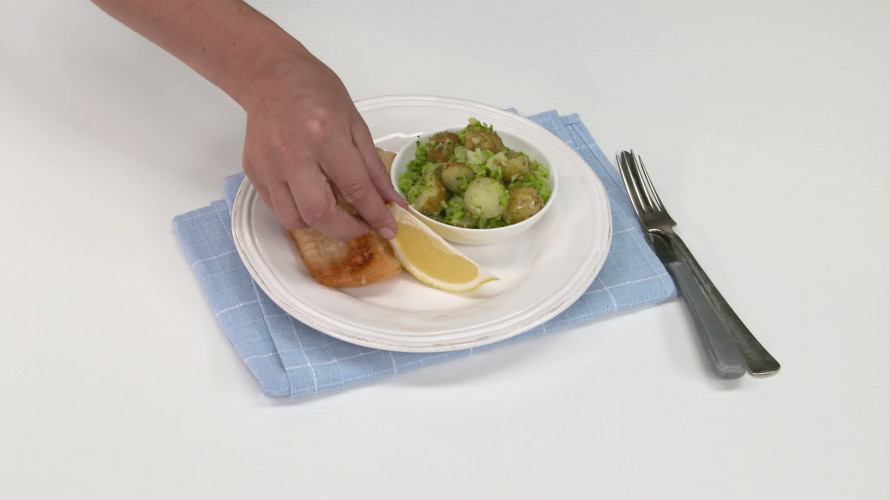 Lekkerbekjes met aardappel-broccolisalade stap 13.mp4