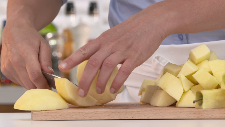 Kip met zelfgemaakte appelmoes 674376 stap 06.mp4