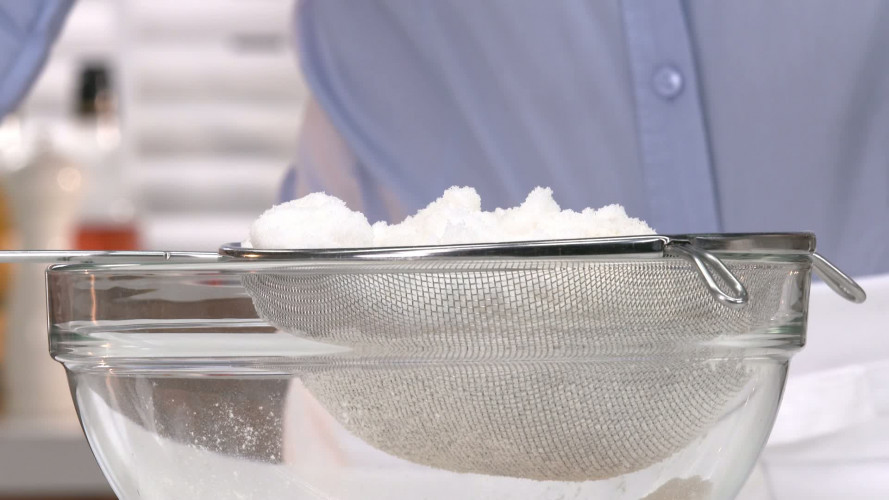 Boterkoek met rozemarijn en abrikozen 97204 stap 03.mp4