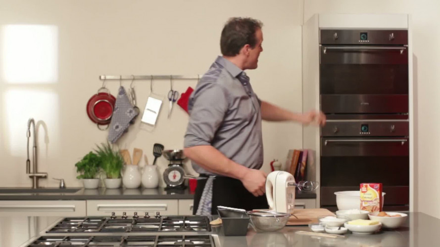 cake bakken stap 01.mp4