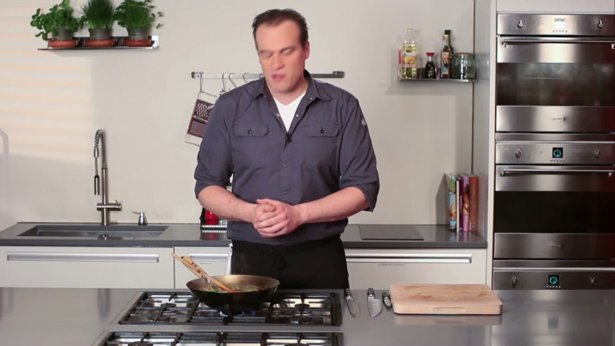 rode curry maken stap 08.mp4