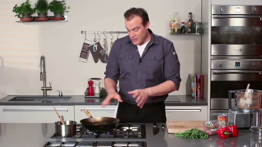 rode curry maken stap 06.mp4