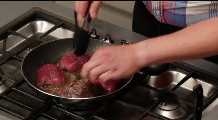 Biefstuk Bakken - Video - Allerhande - Albert Heijn