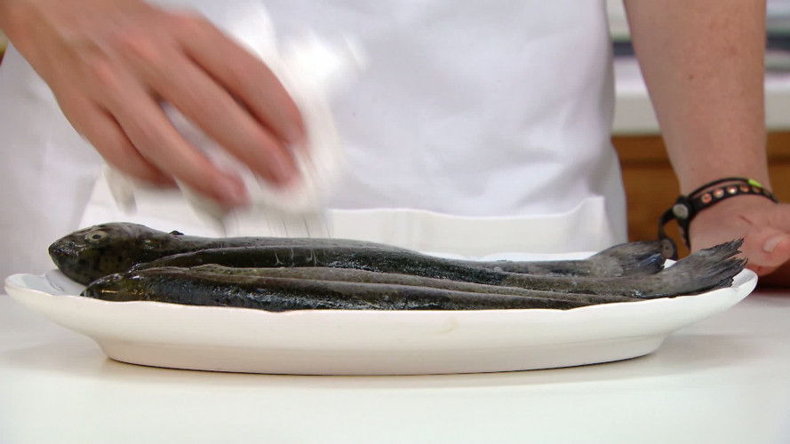 GEBAKKEN HELE FOREL MET AMANDELEN stap 03.mp4