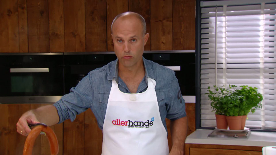 HOLLANDSE ERWTENSOEP R377954 stap 08.mp4