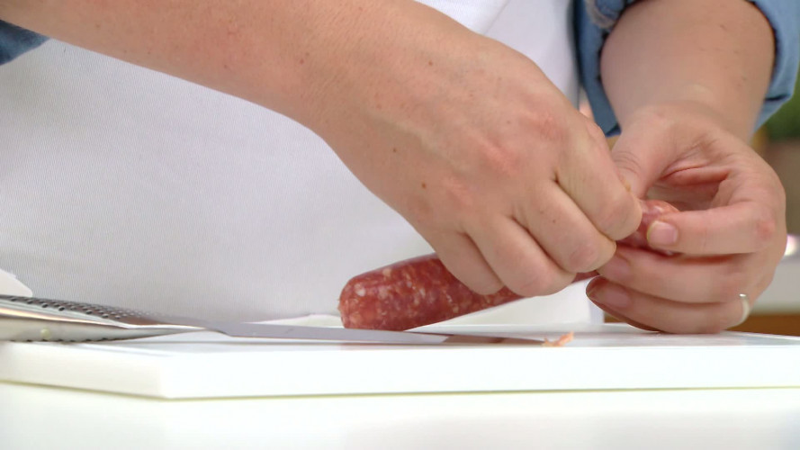 RISOTTO MET KALFSSAUCIJS R785980 stap 03.mp4