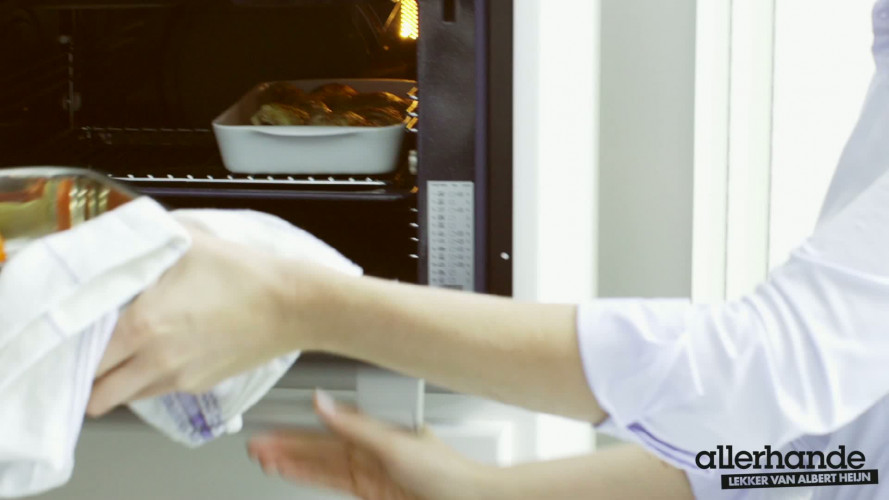 Kip met Chocolade KMC STAP 7.mov