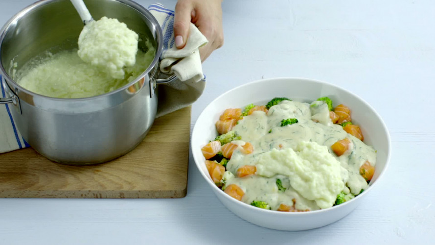 Broccoli-zalmschotel stap 12