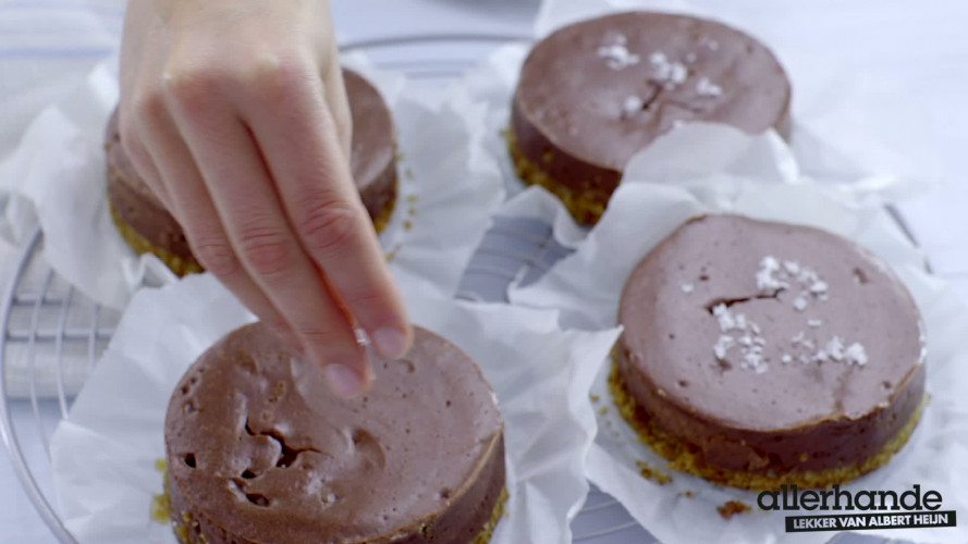 Mini choco cheesecakes met zoutjesbodem stap 11