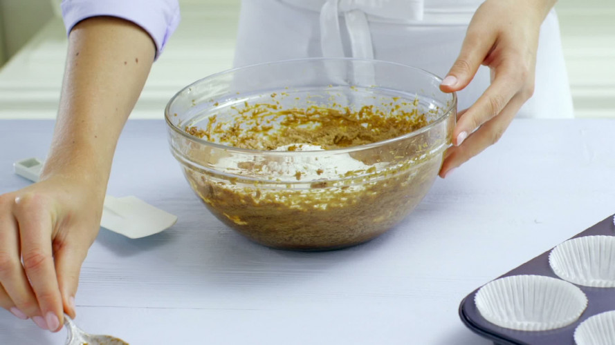 Speculaas cupcakes stap 05.mov